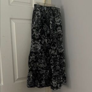 Black & White Tiered Midi Skirt